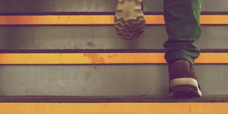 从铸锭到精品：旭恒铝材详解建筑材料与工业铝材的完整加工工艺流程