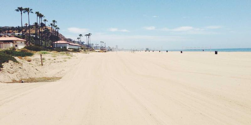 旭恒铝材解析：铝蜂窝复合板在航空航天与门窗幕墙领域的先进加工与粘接技术