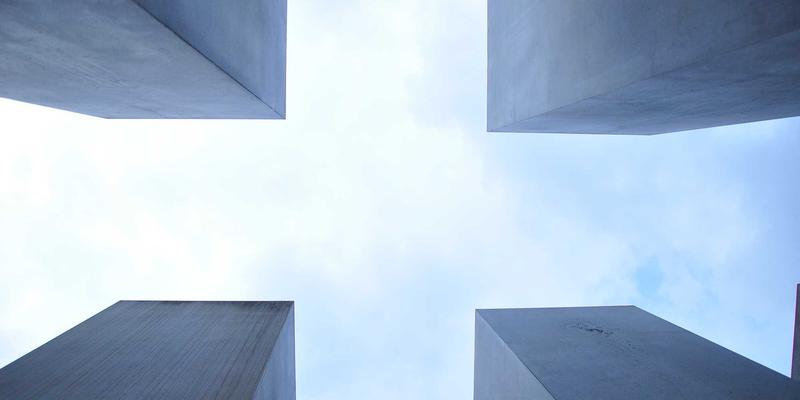 铝材加工挤压模具流变应力与磨损寿命：提升门窗幕墙材料质量的关键