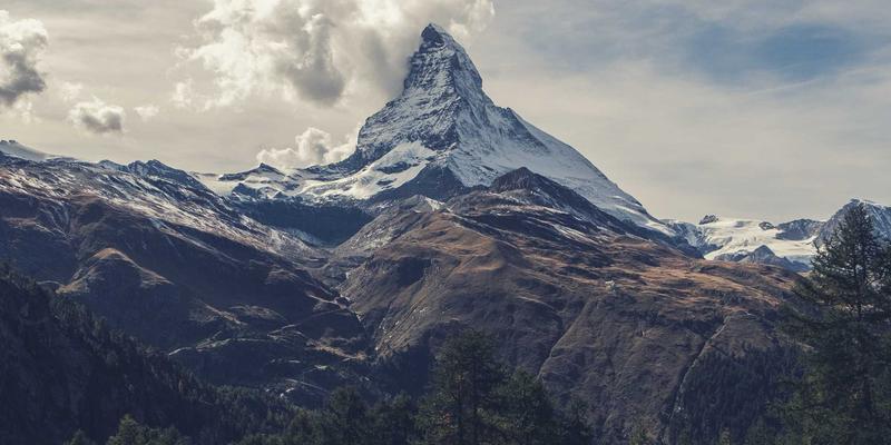 铝材加工进阶:从基础切割到门窗幕墙高端应用的技术跃迁